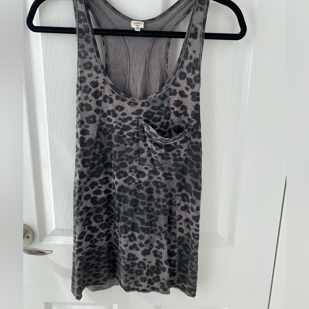 Aritzia Wilfred Black Gray Leopard Print Casual Racerback Tank Small
